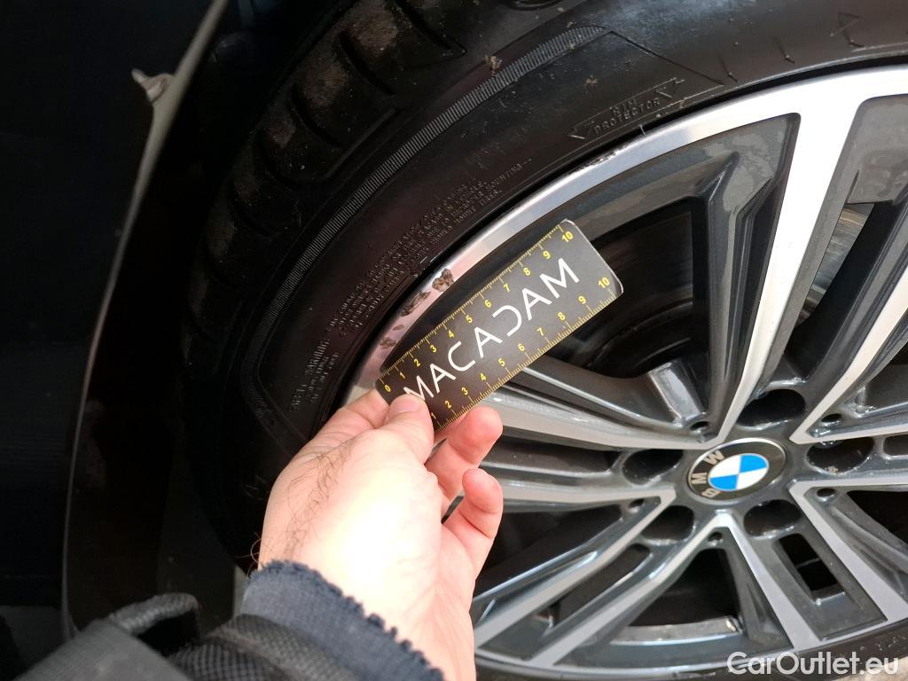  Bmw  Serie 1 BMW Série 1 / 2019 / 5P / Berline 116i Business Design #12