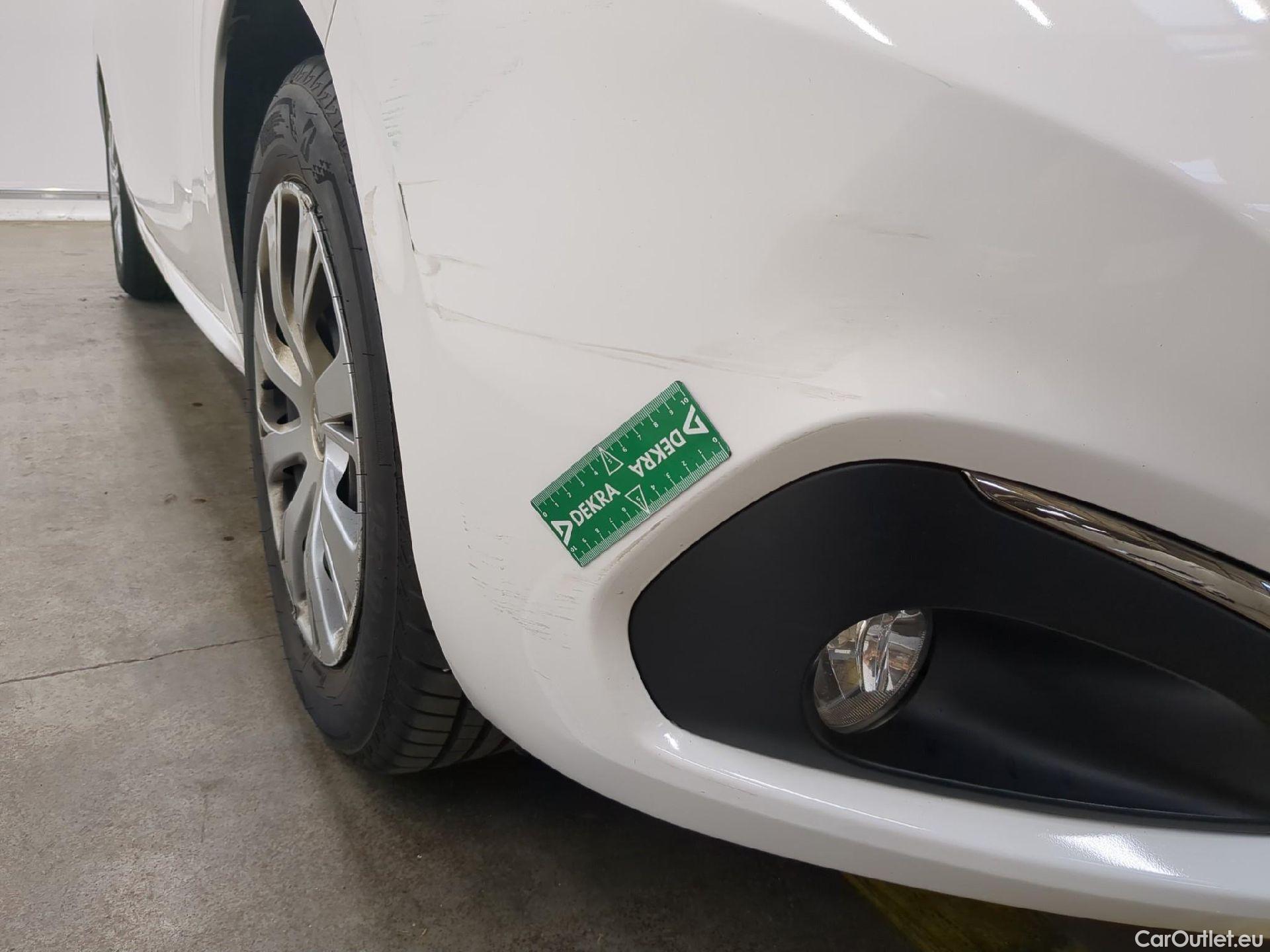  Peugeot  208  Affaire Premium Pack 1.2 80CV BVM5 E6dT #14