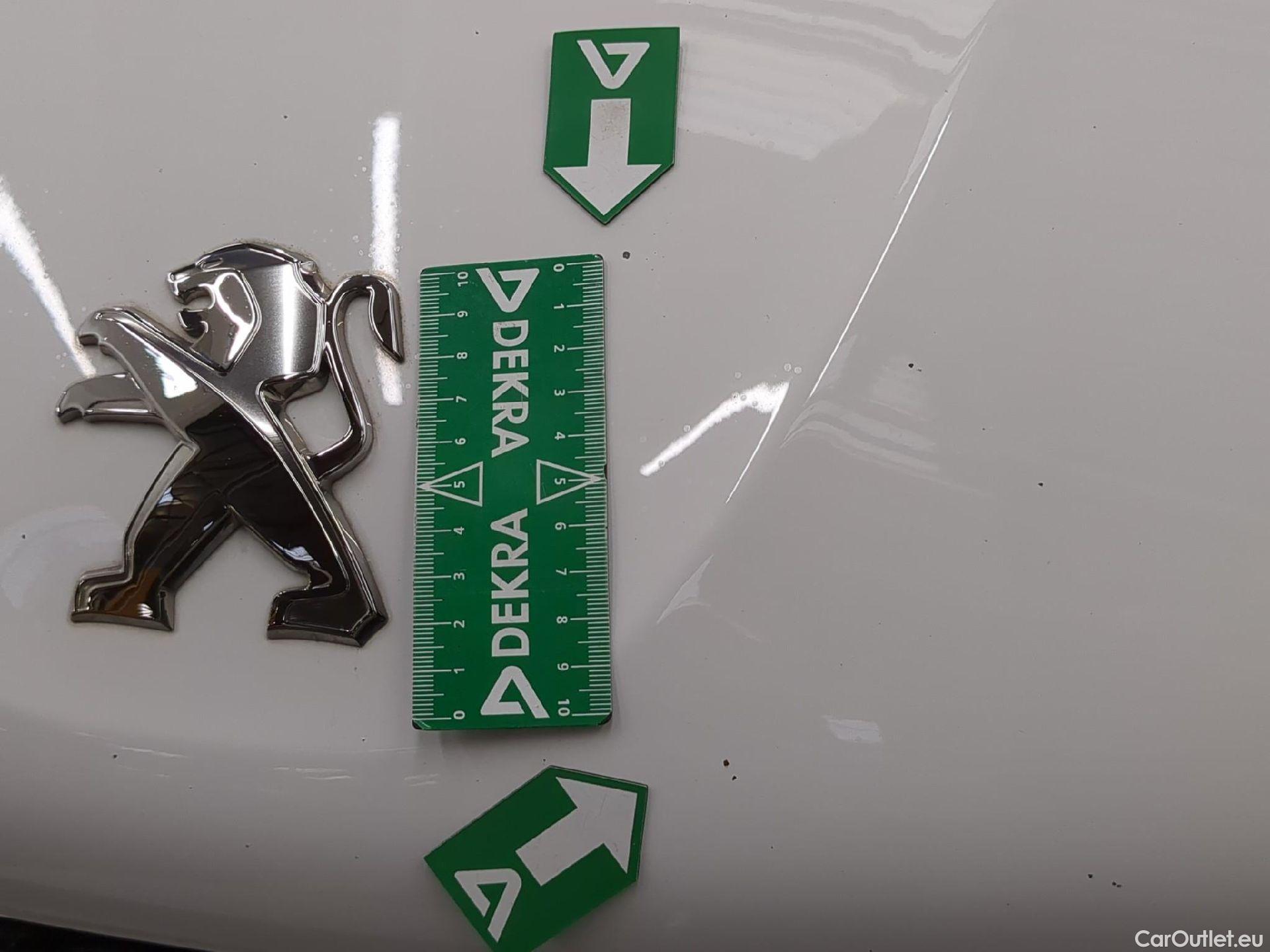  Peugeot  208  Affaire Premium Pack 1.2 80CV BVM5 E6dT #18