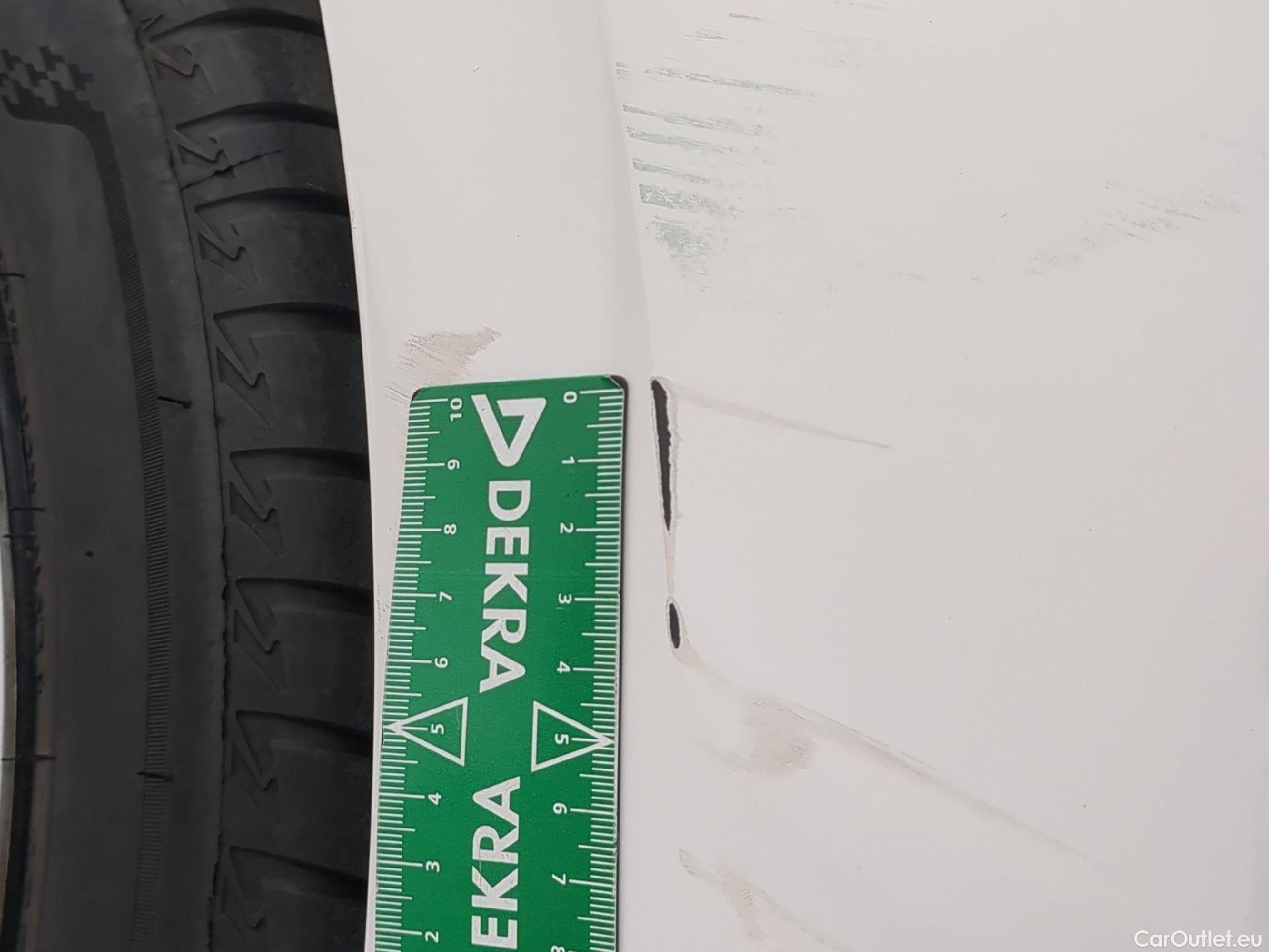  Peugeot  208  Affaire Premium Pack 1.2 80CV BVM5 E6dT #15