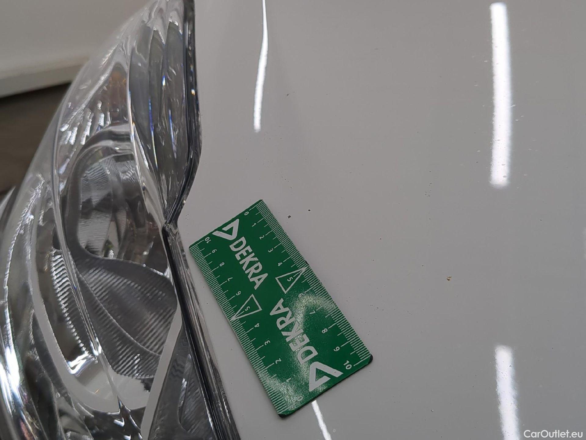  Peugeot  208  Affaire Premium Pack 1.2 80CV BVM5 E6dT #19