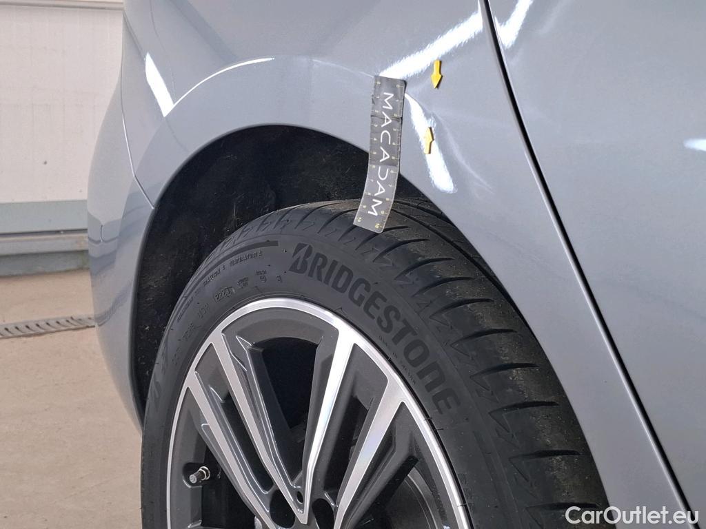  Bmw  Serie 1 BMW Série 1 / 2019 / 5P / Berline 116i DKG7 Business Design #6