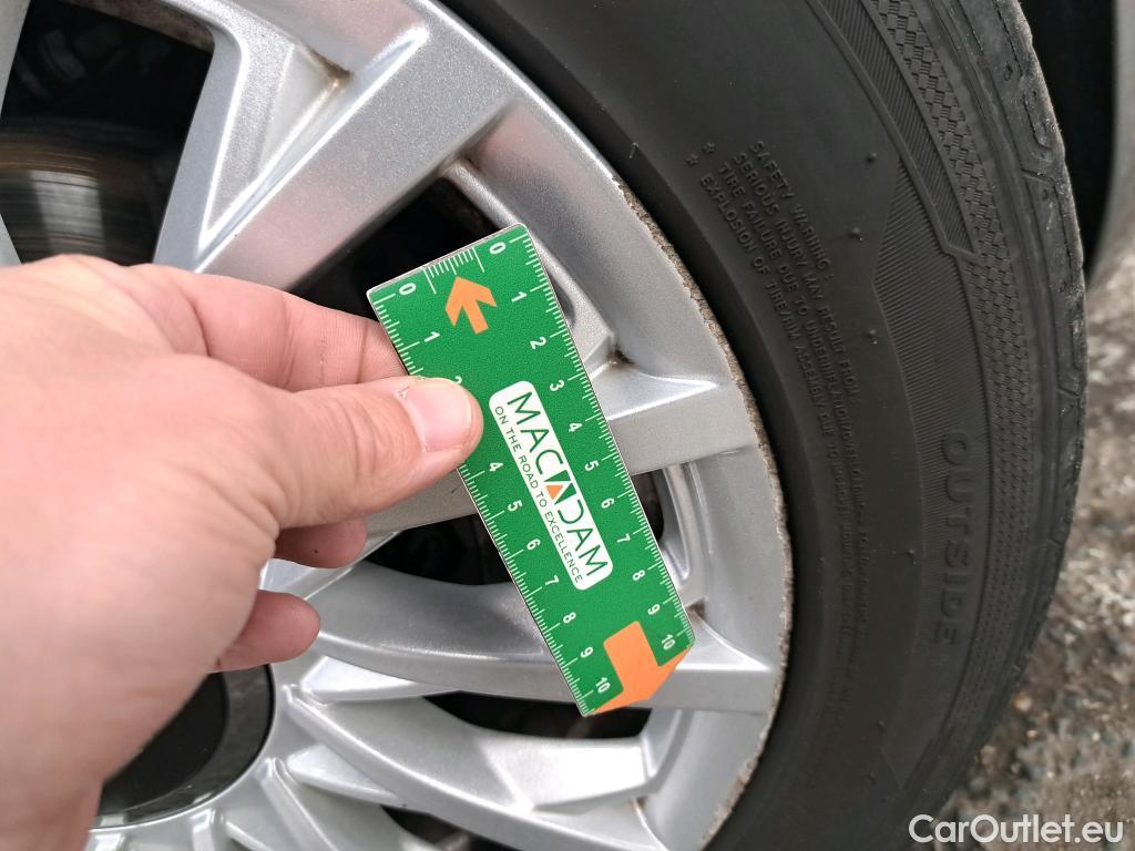  Fiat  500 FIAT  2015 3P Berline Hybrid 10 BSG 70 ch Dolcevita #11