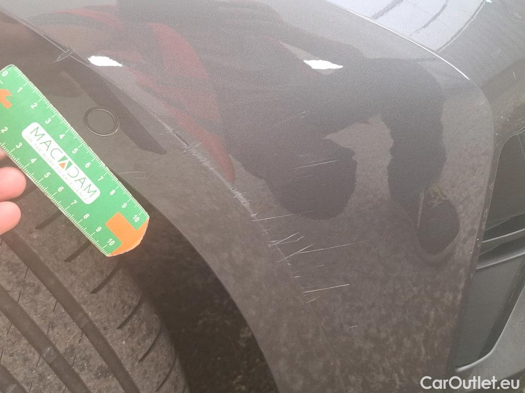  Bmw  Serie 3 BMW Série 3 Touring / 2019 / 5P / Break 316d 122ch Business Design BVA8 #4