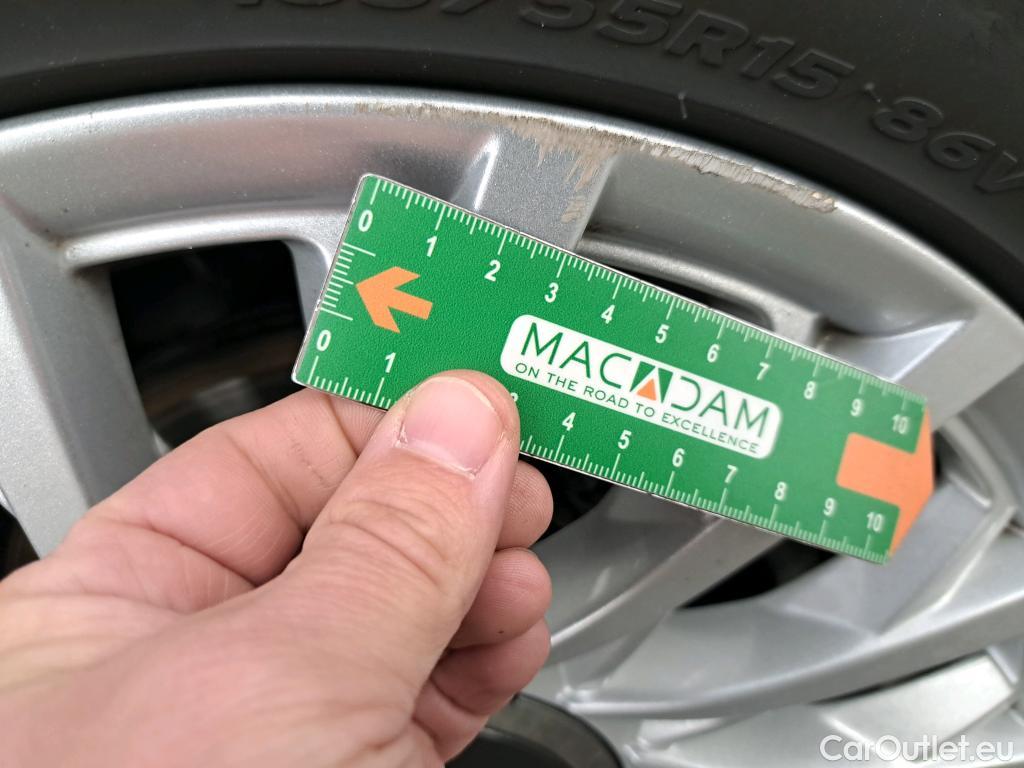  Fiat  500 FIAT  2015 3P Berline Hybrid 10 BSG 70 ch Dolcevita #10