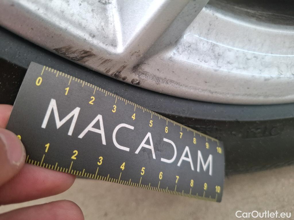  Bmw  X1 Série  sDrive16d Lounge 1.5 115CV BVM6 E6 #7