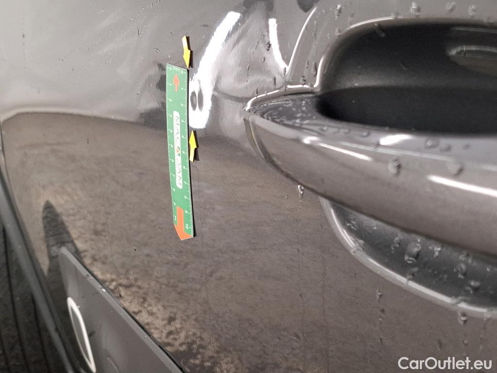  Citroen  C3 CITROEN  / 2016 / 5P / Berline PureTech 110 S&S BVM6 Shine Business #2