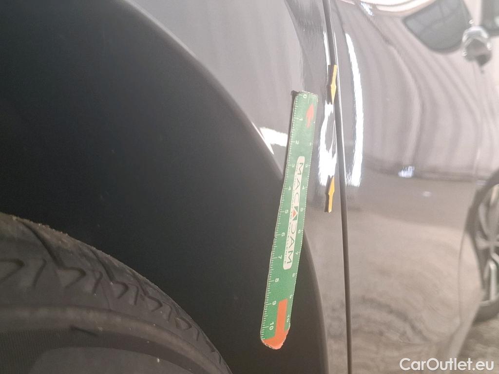  Bmw  Serie 3 BMW Série 3 Touring / 2019 / 5P / Break 316d 122ch Business Design BVA8 #20