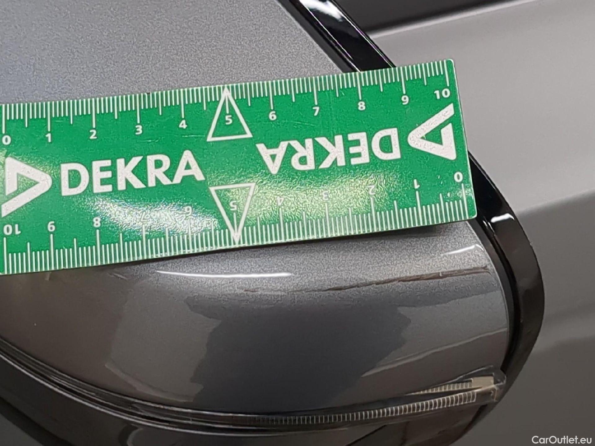  Bmw  Serie 3 BMW Série 3 Touring / 2022 / 5P / Break 318i 156ch Business Design BVA8 #24