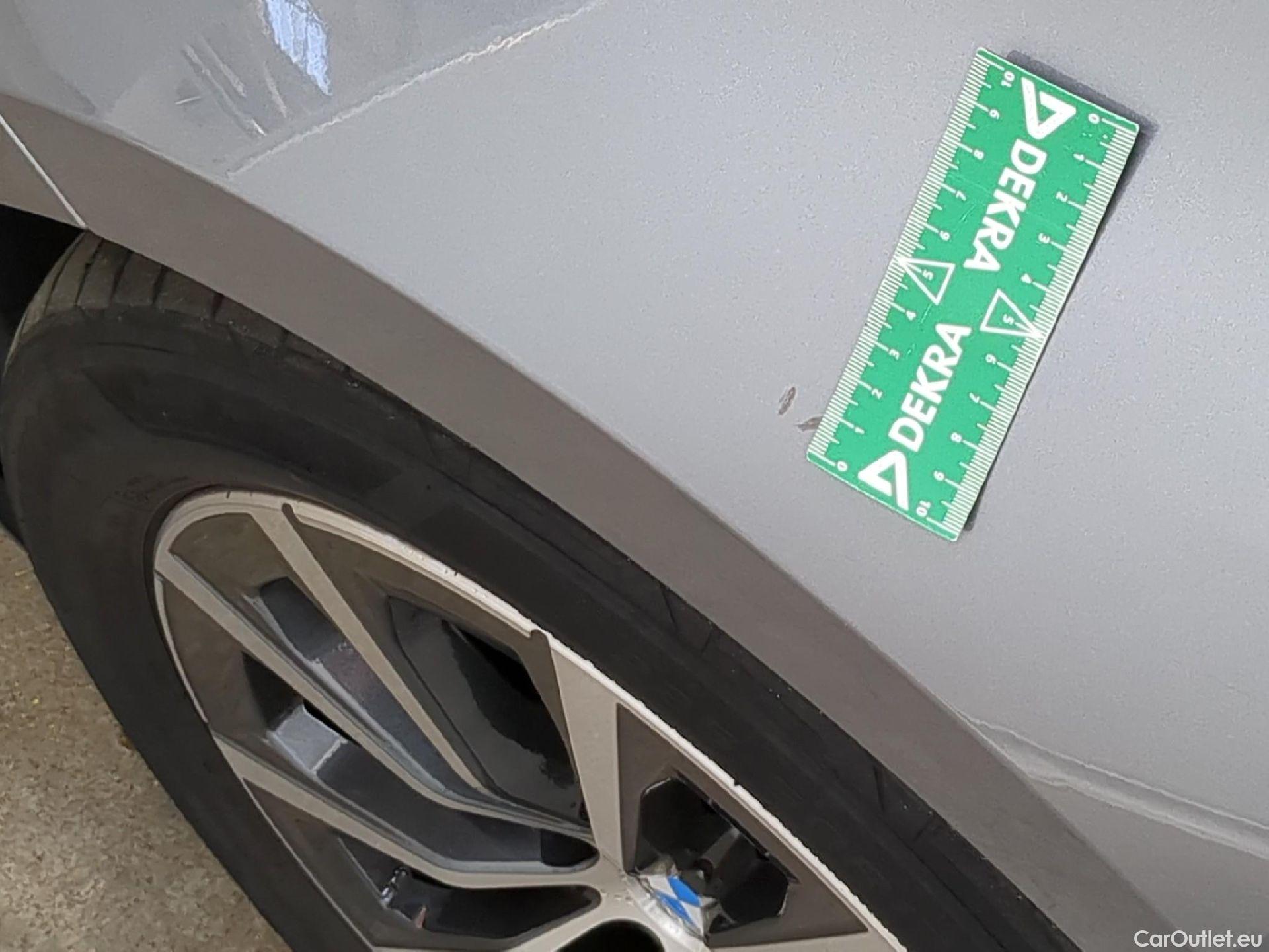  Bmw  Serie 3 BMW Série 3 Touring / 2022 / 5P / Break 318i 156ch Business Design BVA8 #23