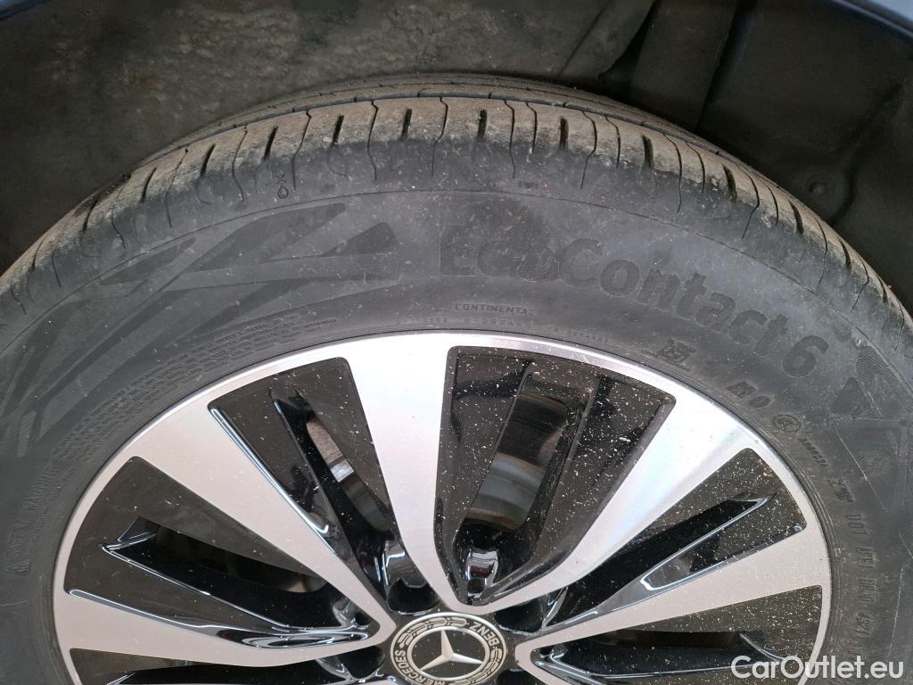  Mercedes  A-Klasse MERCEDES-BENZ Classe A Compact / 2018 / 5P / Berline A 250 e Business Line 8G-DCT / VO RECONDITIONNE - PHOTOS AVANT RECONDITIONNEMENT #10