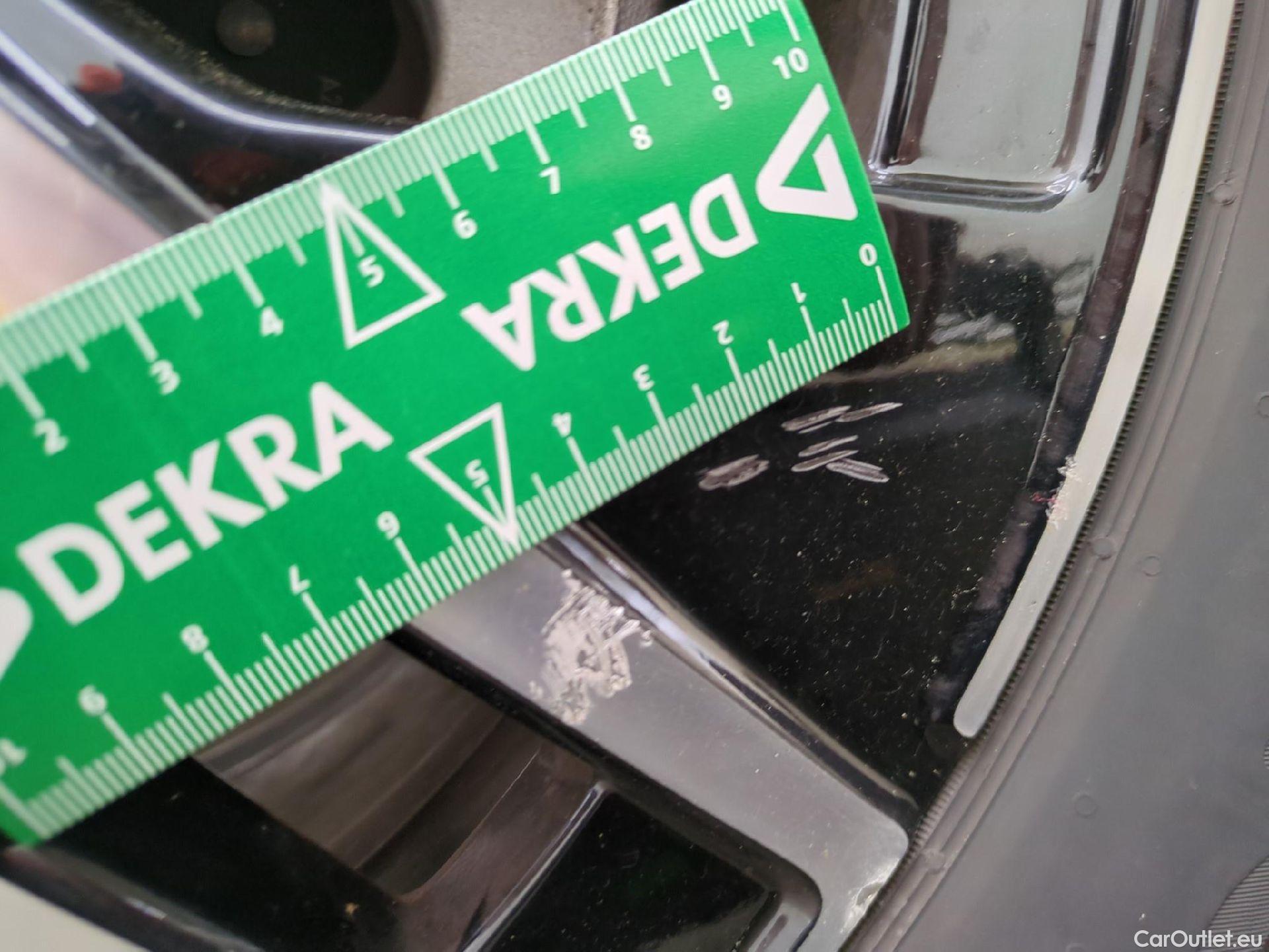  Mercedes  GLA  / 2020 / 5P / SUV 1.3  250 e PROGRESSIVE LINE DCT #11