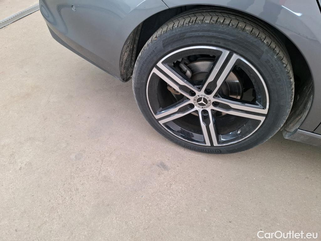  Mercedes  CLA-Klasse MERCEDES-BENZ CLA Shooting Brake / 2019 / 5P / Break CLA 200 d Business Line BA8 / VO RECONDITIONNE - PHOTOS AVANT RECONDITIONNEMENT #1