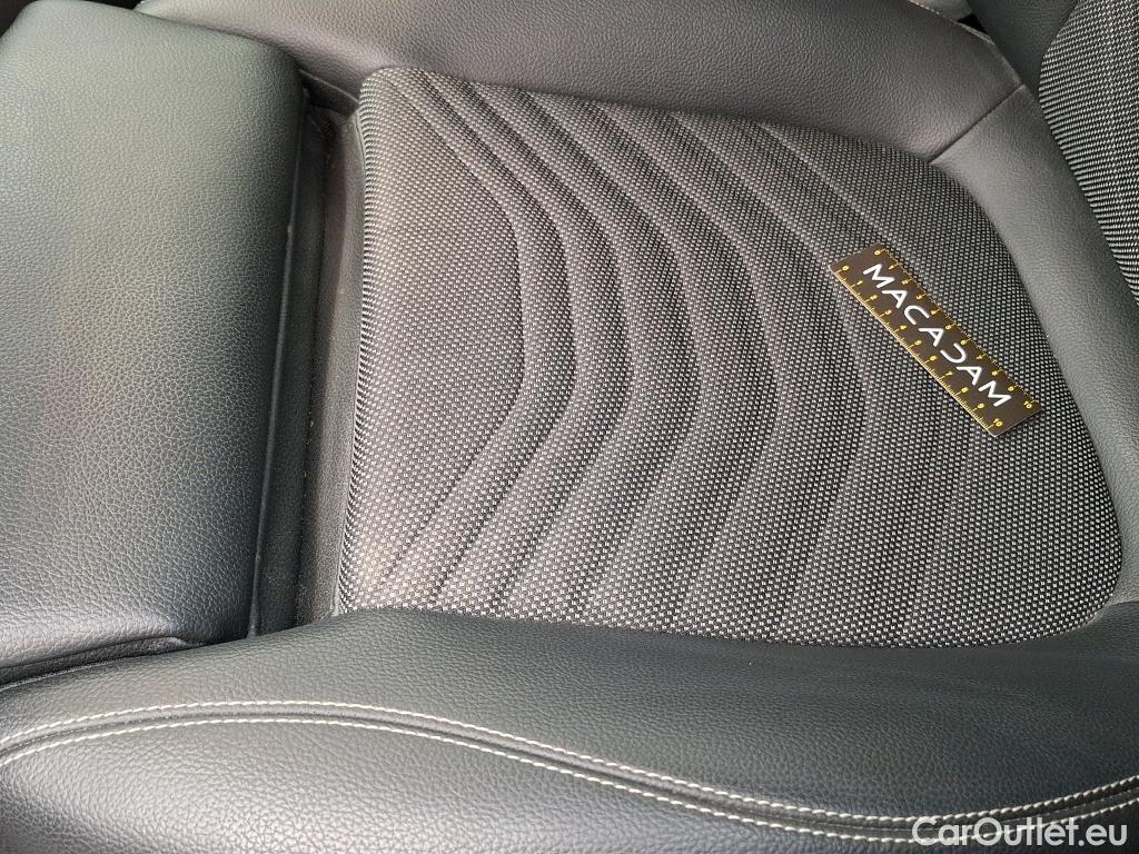  Mercedes  A-Klasse MERCEDES-BENZ Classe A Compact / 2018 / 5P / Berline A 250 e Business Line 8G-DCT / VO RECONDITIONNE - PHOTOS AVANT RECONDITIONNEMENT #26