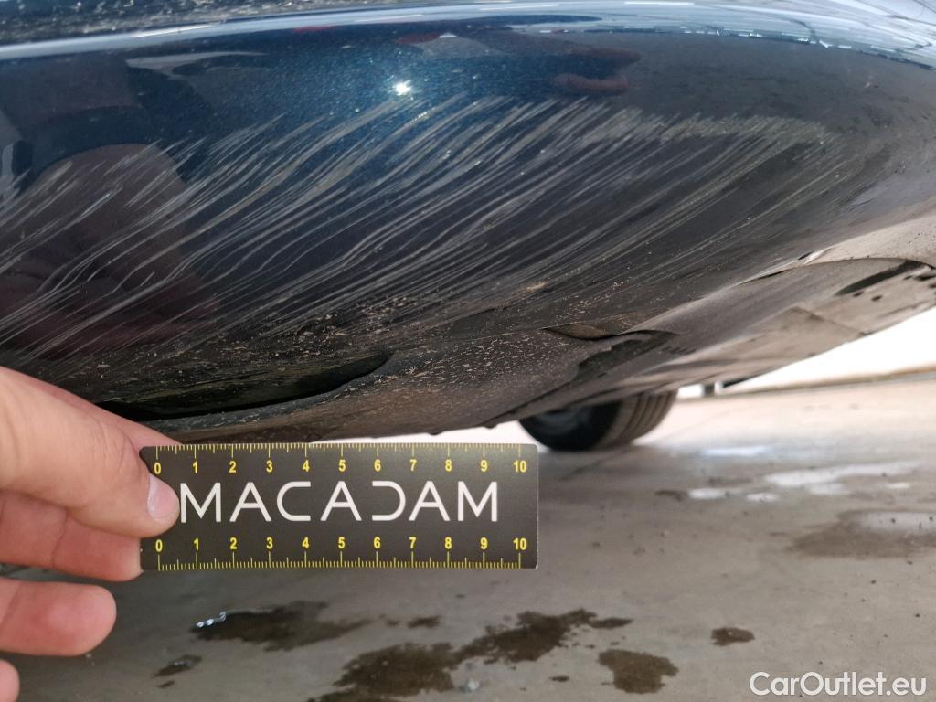  Mercedes  A-Klasse MERCEDES-BENZ Classe A Compact / 2018 / 5P / Berline A 250 e Business Line 8G-DCT / VO RECONDITIONNE - PHOTOS AVANT RECONDITIONNEMENT #5