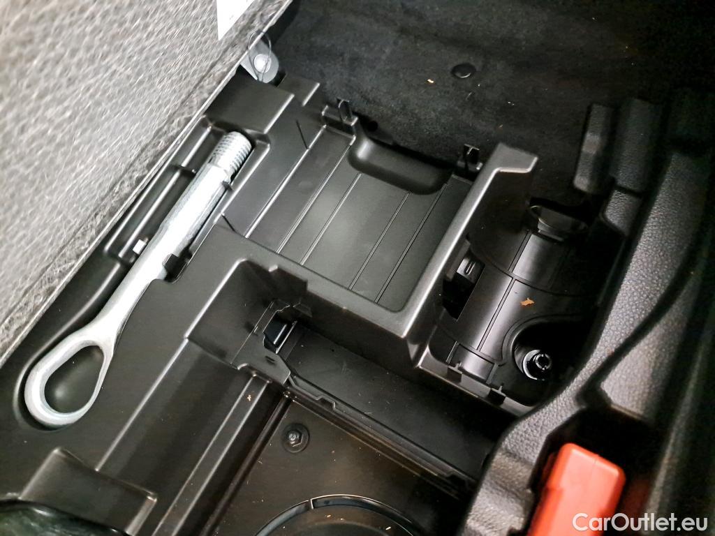  Mercedes  GLA MERCEDES-BENZ  / 2020 / 5P / SUV 1.3  250 e BUSINESS LINE DCT / VO RECONDITIONNE - PHOTOS AVANT RECONDITIONNEMENT #17