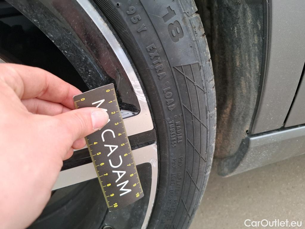  Mercedes  CLA-Klasse MERCEDES-BENZ CLA Shooting Brake / 2019 / 5P / Break CLA 200 d Business Line BA8 / VO RECONDITIONNE - PHOTOS AVANT RECONDITIONNEMENT #3