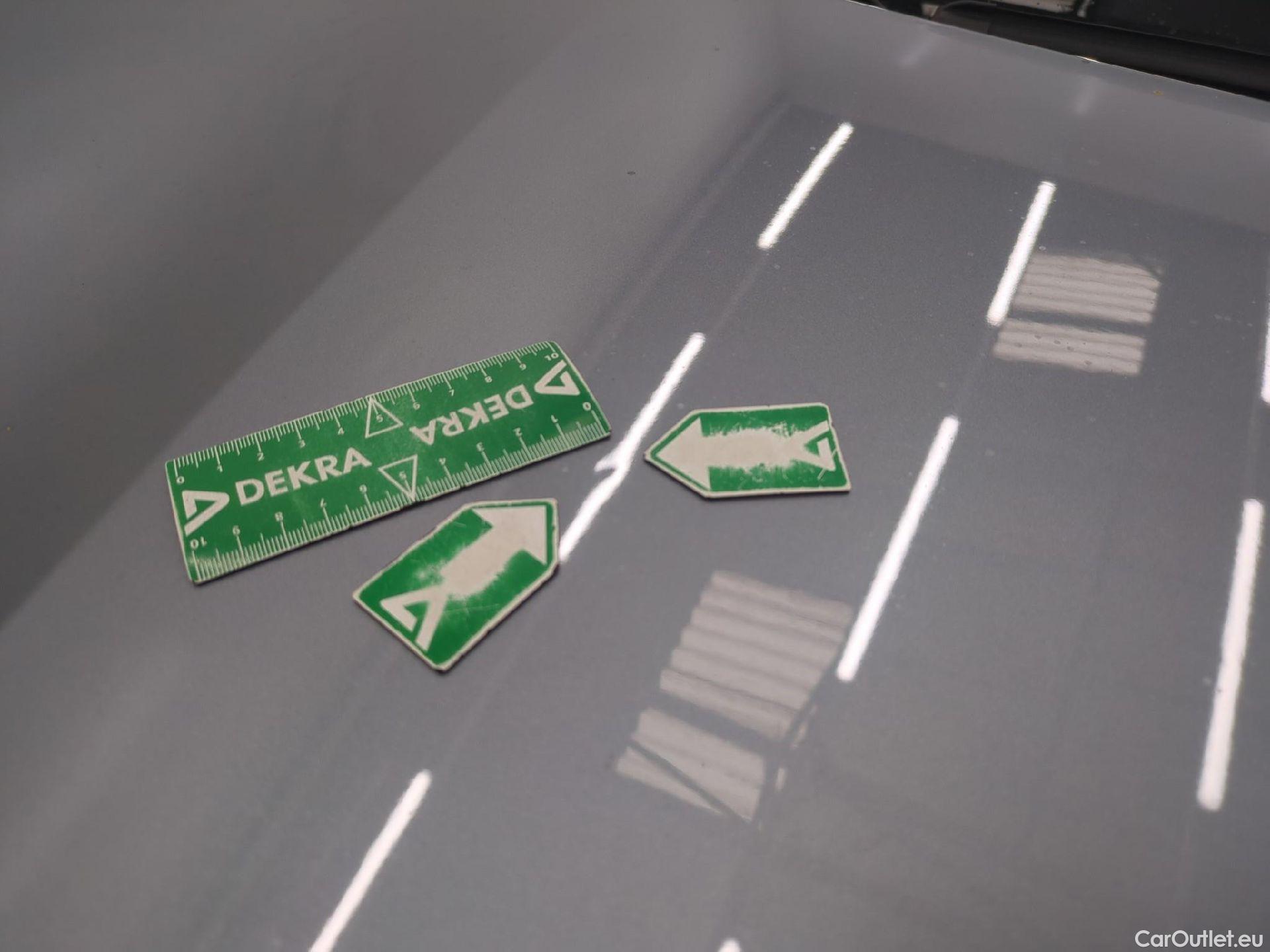  KIA  XCeed KIA  / 2019 / 5P / Crossover 1.6 GDI ISG ISG PHEV ACTIVE BUS DCT6 #43