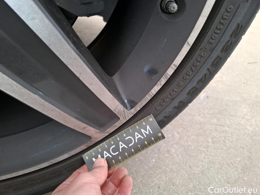  Mercedes  GLA MERCEDES-BENZ Classe  / 2017 / 5P / SUV  250 Fascination 4Matic BVA7 #24