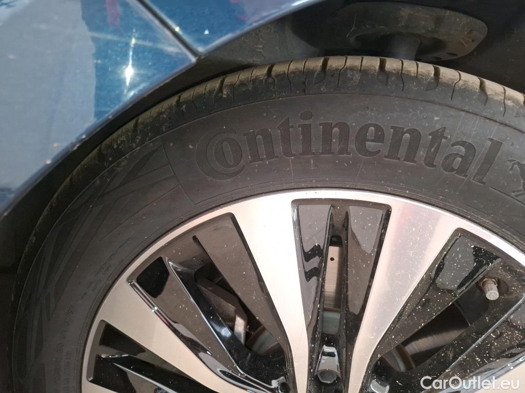  Mercedes  A-Klasse MERCEDES-BENZ Classe A Compact / 2018 / 5P / Berline A 250 e Business Line 8G-DCT / VO RECONDITIONNE - PHOTOS AVANT RECONDITIONNEMENT #18