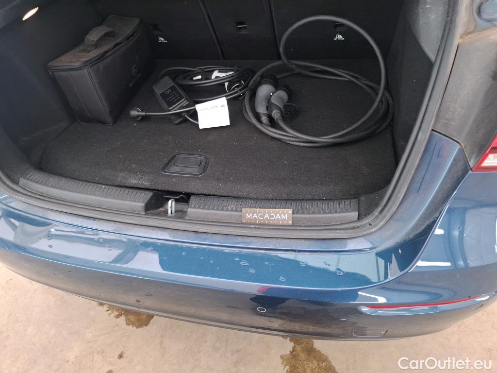  Mercedes  A-Klasse MERCEDES-BENZ Classe A Compact / 2018 / 5P / Berline A 250 e Business Line 8G-DCT / VO RECONDITIONNE - PHOTOS AVANT RECONDITIONNEMENT #6