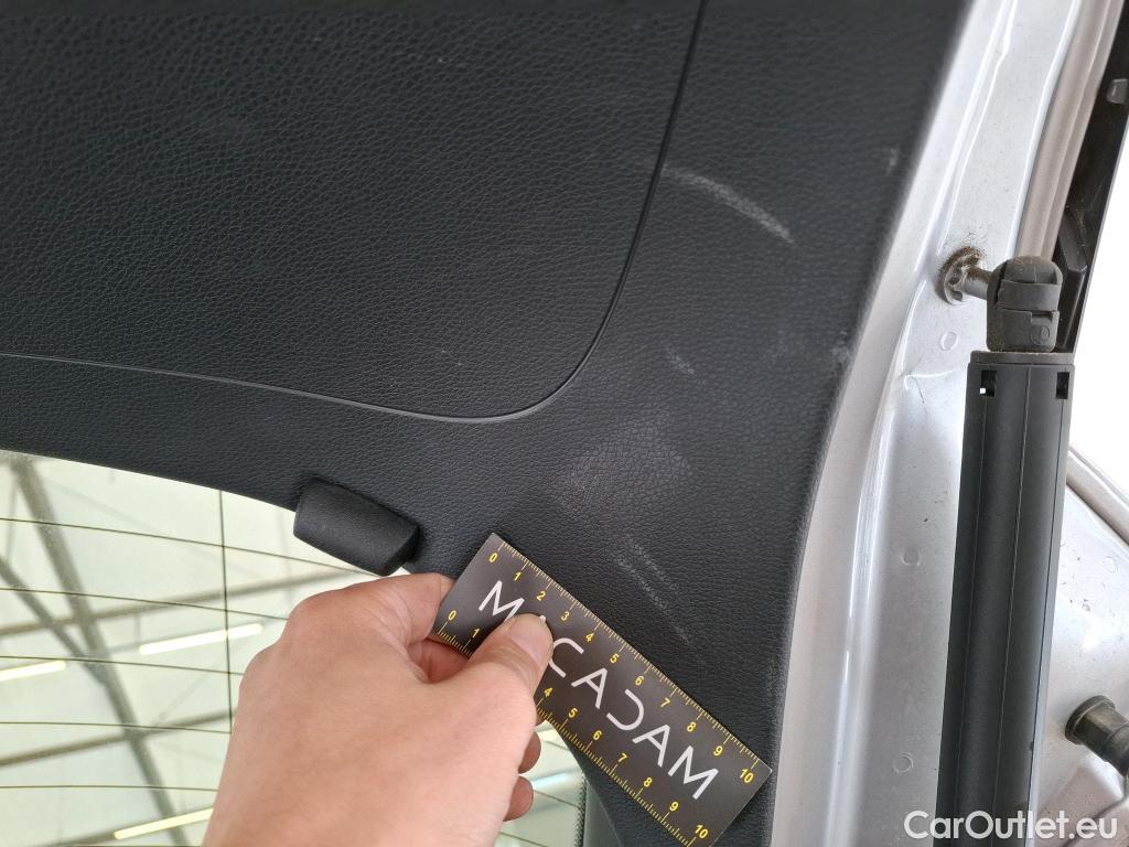  Mercedes  GLA MERCEDES-BENZ Classe  / 2017 / 5P / SUV  250 Fascination 4Matic BVA7 #32