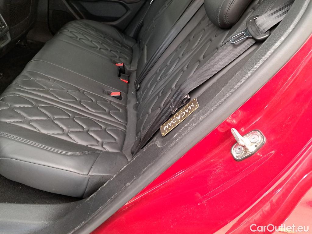  Peugeot  3008 PEUGEOT  / 2020 / 5P / SUV BlueHDi 180 S&S EAT8 GT #12