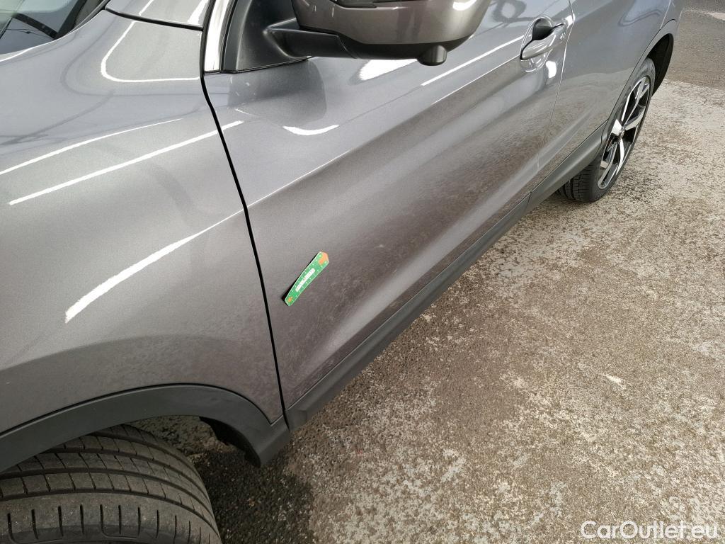  Nissan  Qashqai NISSAN  / 2017 / 5P / Crossover 1.3 DIG-T 140 Tekna #1