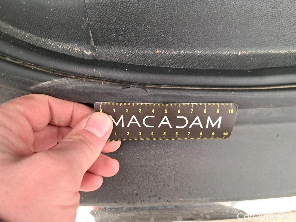  Peugeot  3008 PEUGEOT  / 2020 / 5P / SUV BlueHDi 180 S&S EAT8 GT #8