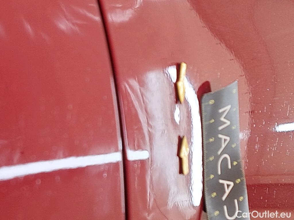  Peugeot  3008 PEUGEOT  / 2020 / 5P / SUV BlueHDi 180 S&S EAT8 GT #18