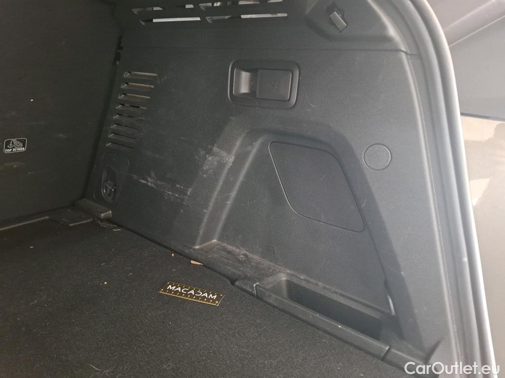  Peugeot  3008  Active Business 1.2 PureTech 130CV BVA8 E6d #25