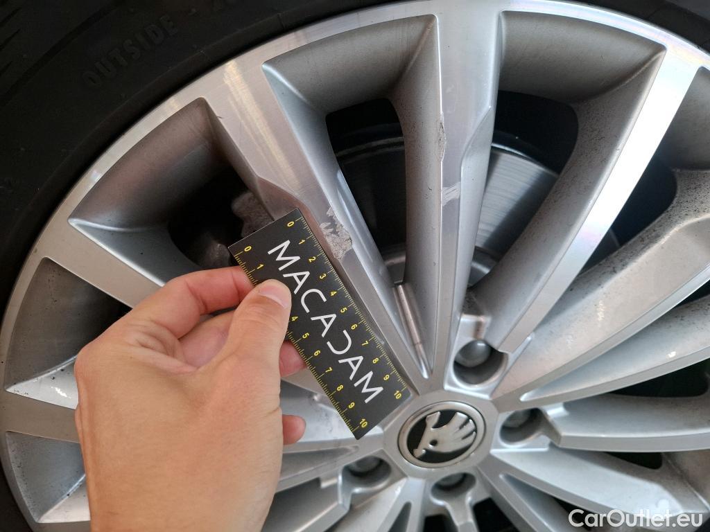  Skoda  Kodiaq SKODA  / 2016 / 5P / SUV 2.0 TDI 150 SCR DSG7 7 Pl. STYLE #13