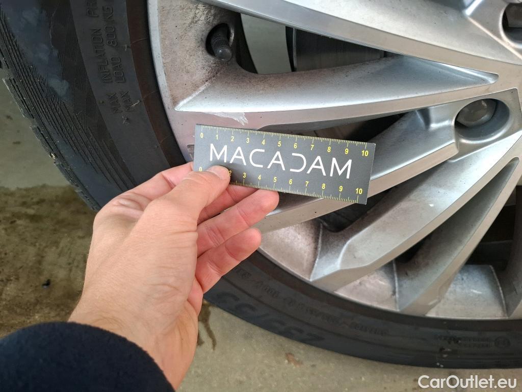  Skoda  Kodiaq SKODA  / 2016 / 5P / SUV 2.0 TDI 150 SCR DSG7 7 Pl. STYLE #24