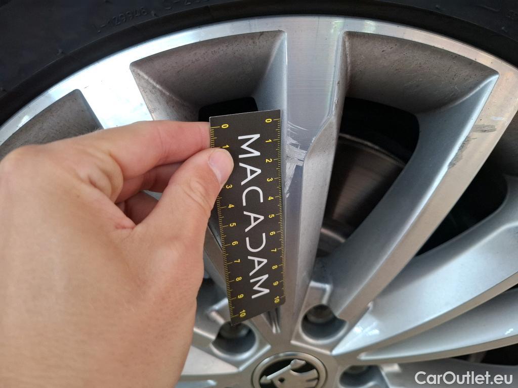  Skoda  Kodiaq SKODA  / 2016 / 5P / SUV 2.0 TDI 150 SCR DSG7 7 Pl. STYLE #22