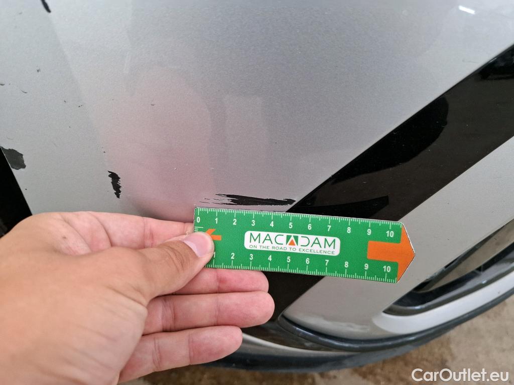  Volkswagen  Golf  VOLKSWAGEN / 2020 / 5P / Berline 2.0 TDI SCR 150 DSG7 R-Line 1st #2