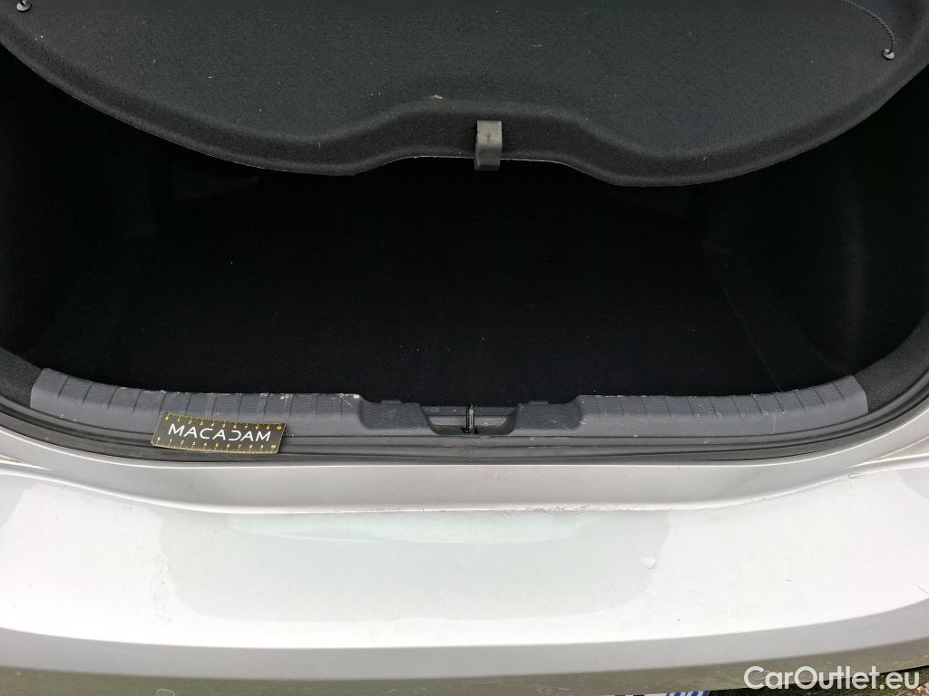  Toyota  Corolla TOYOTA  / 2018 / 5P / Berline Hybride 122h Dynamic Business Stage Acad #22