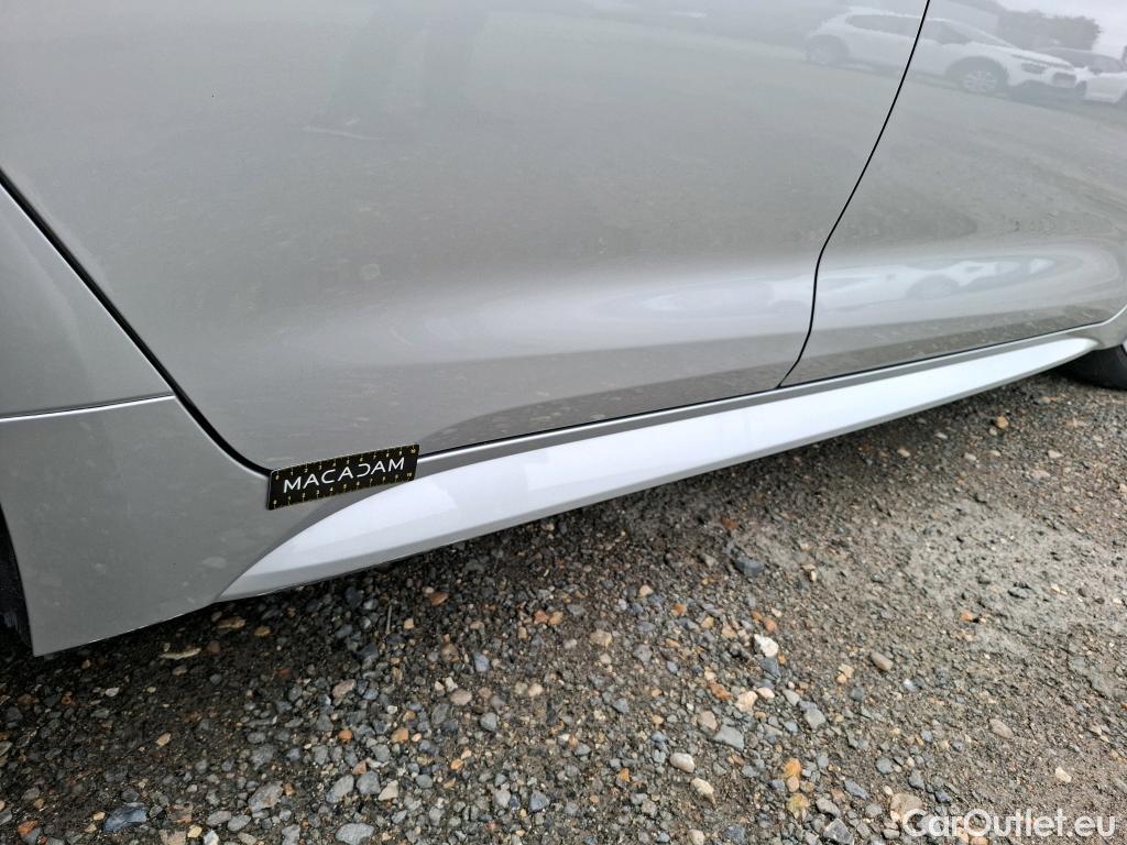  Toyota  Corolla TOYOTA  / 2018 / 5P / Berline Hybride 122h Dynamic Business Stage Acad #13