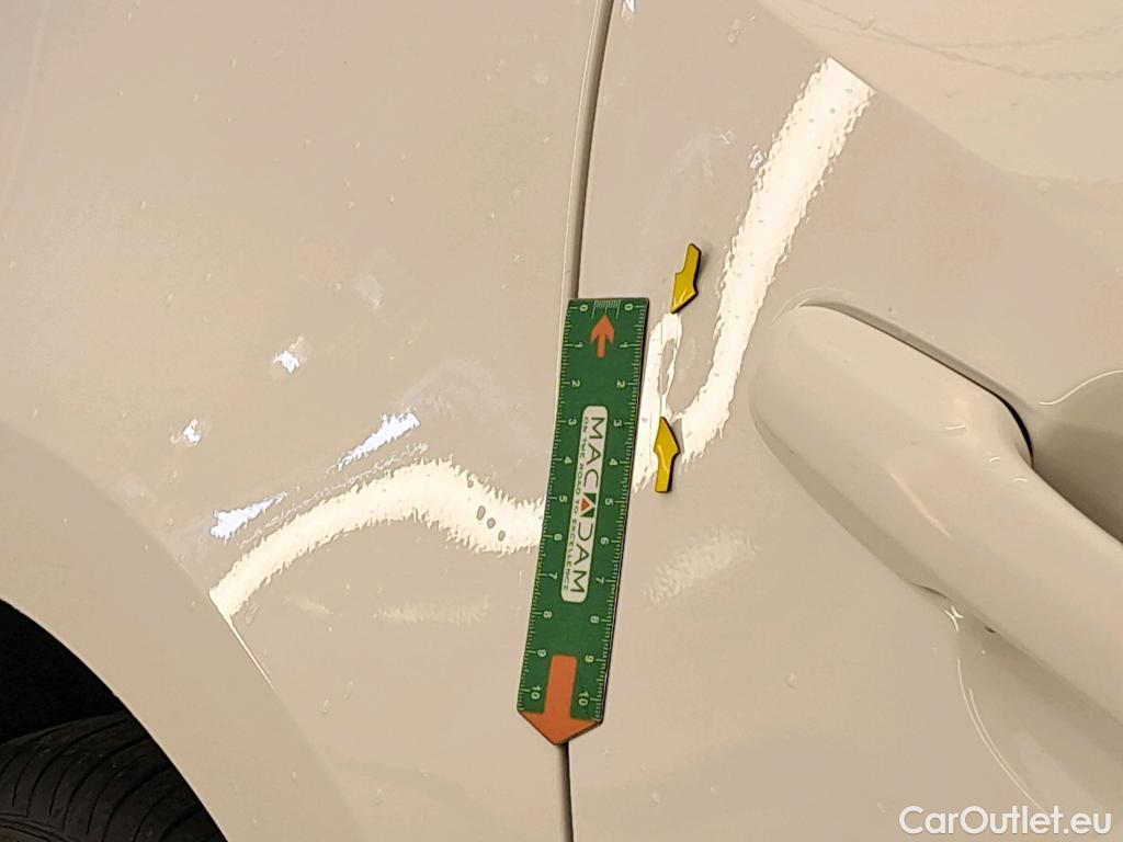  Toyota  Corolla TOYOTA  / 2018 / 5P / Berline Hybride 180h Dynamic Business #9