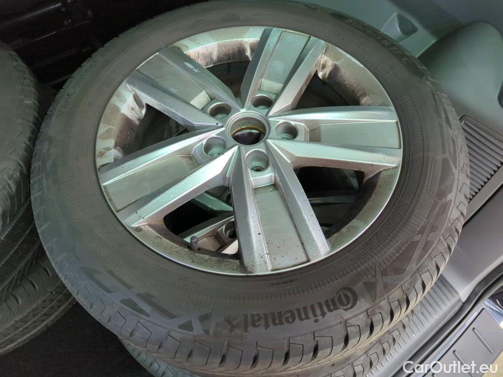  Volkswagen  Caravelle T6.1 DSG LANG  11 #8