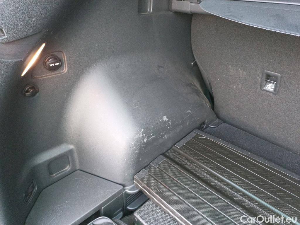  Hyundai  Tucson HYUNDAI  / 2018 / 5P / todoterreno 1.6 CRDI 100kW (136CV) 48V N-Line X 4X2 #19