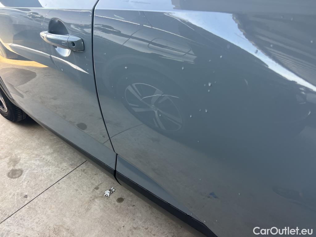  Nissan  Qashqai NISSAN  / 2021 / 5P / todoterreno DIG-T 103kW mHEV 4x2 Premiere Edition(SL) #8