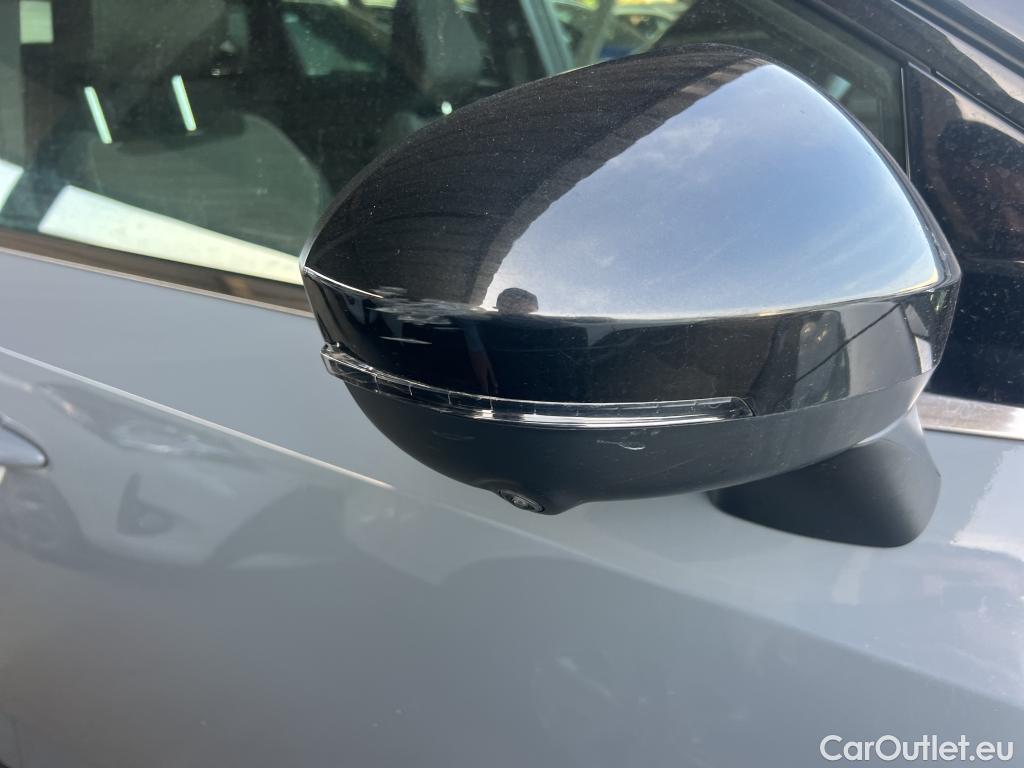  Nissan  Qashqai NISSAN  / 2021 / 5P / todoterreno DIG-T 103kW mHEV 4x2 Premiere Edition(SL) #17