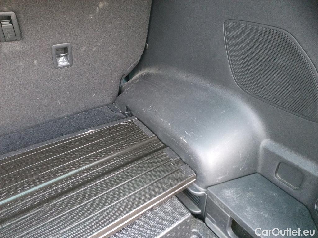  Hyundai  Tucson HYUNDAI  / 2018 / 5P / todoterreno 1.6 CRDI 100kW (136CV) 48V N-Line X 4X2 #21