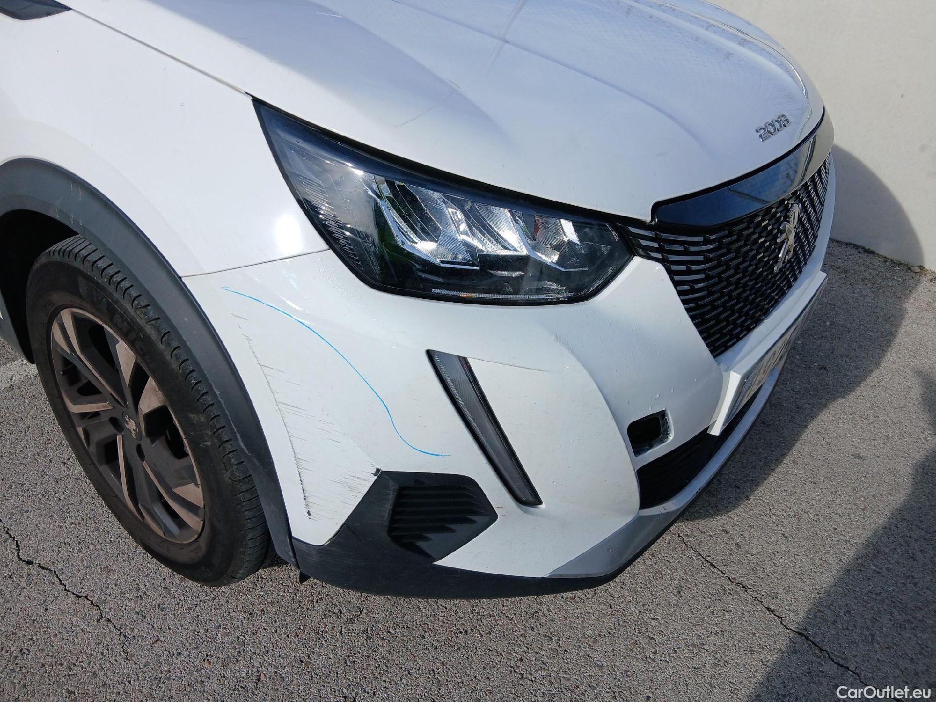  Peugeot  2008 PEUGEOT  / 2019 / 5P / todoterreno Allure BlueHDI 81kW (110CV) #10