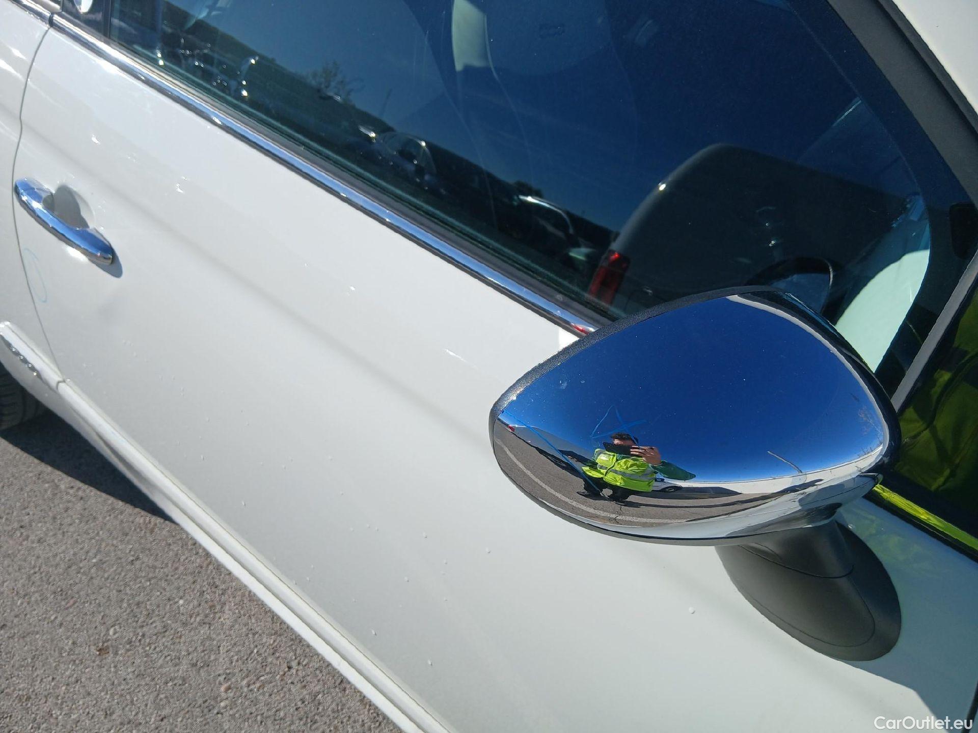  Fiat  500 FIAT  / 2015 / 3P / berlina con portón 1.2 8v 51kW (69CV) Mirror Fleet(SP) #33