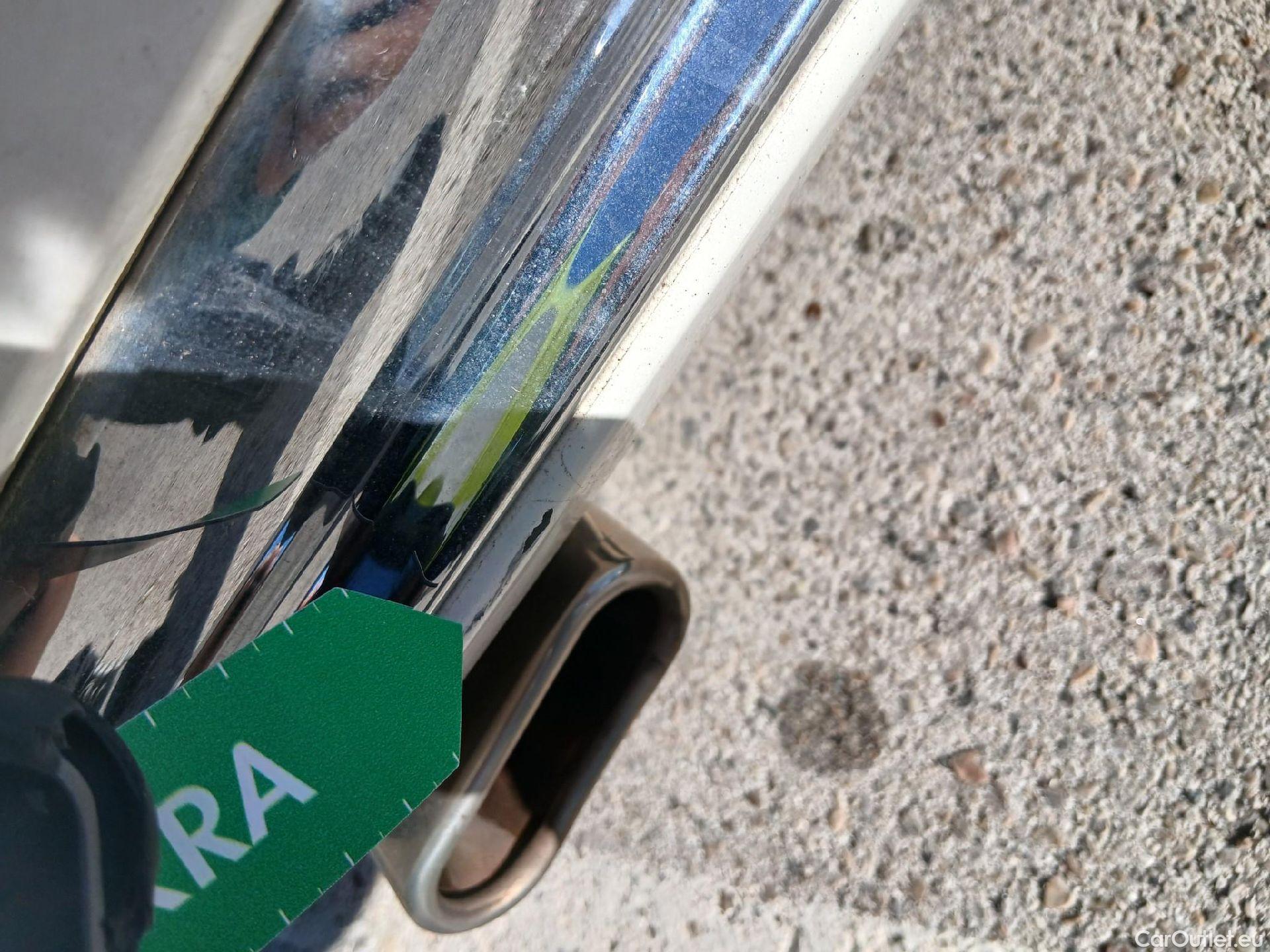  Fiat  500 FIAT  / 2015 / 3P / berlina con portón 1.2 8v 51kW (69CV) Mirror Fleet(SP) #25