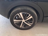  Peugeot  3008 PEUGEOT  / 2016 / 5P / SUV PURETECH TURBO 130 EAT8 SeS ALLURE #18