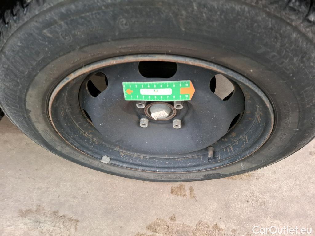  Citroen  C3  Feel 1.2 PureTech 80CV BVM5 E6 #8