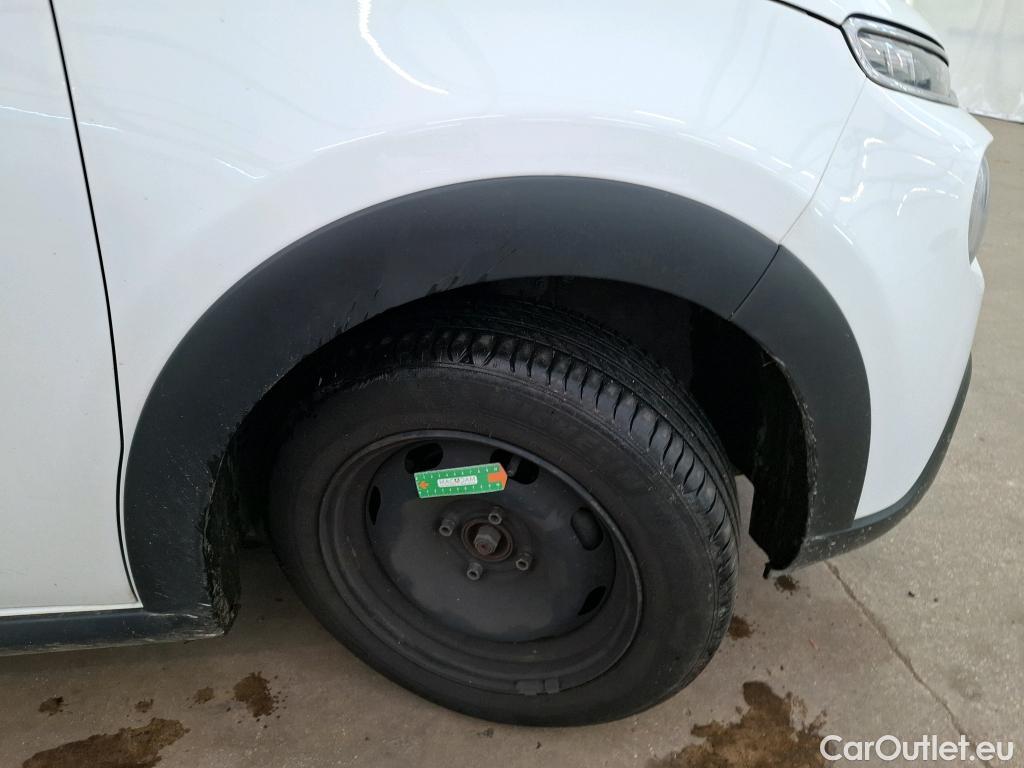  Citroen  C3  Feel 1.2 PureTech 80CV BVM5 E6 #3