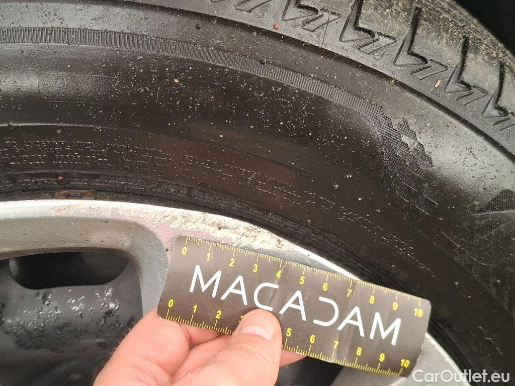  Citroen  C3  Feel Business 1.2 PureTech 80CV BVM5 E6d #3